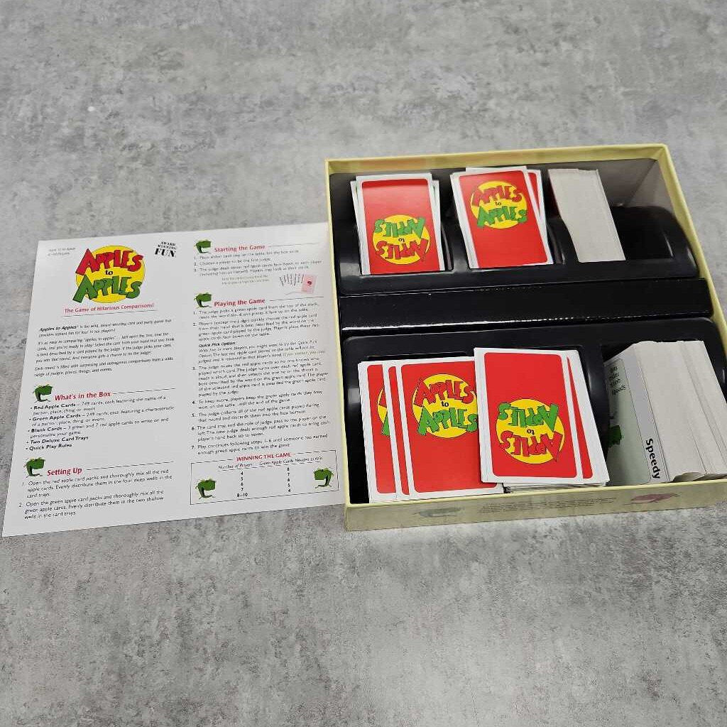 APPLES TO APPLES - GAME