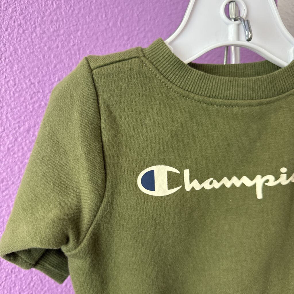 CHAMPION - OUTFIT
