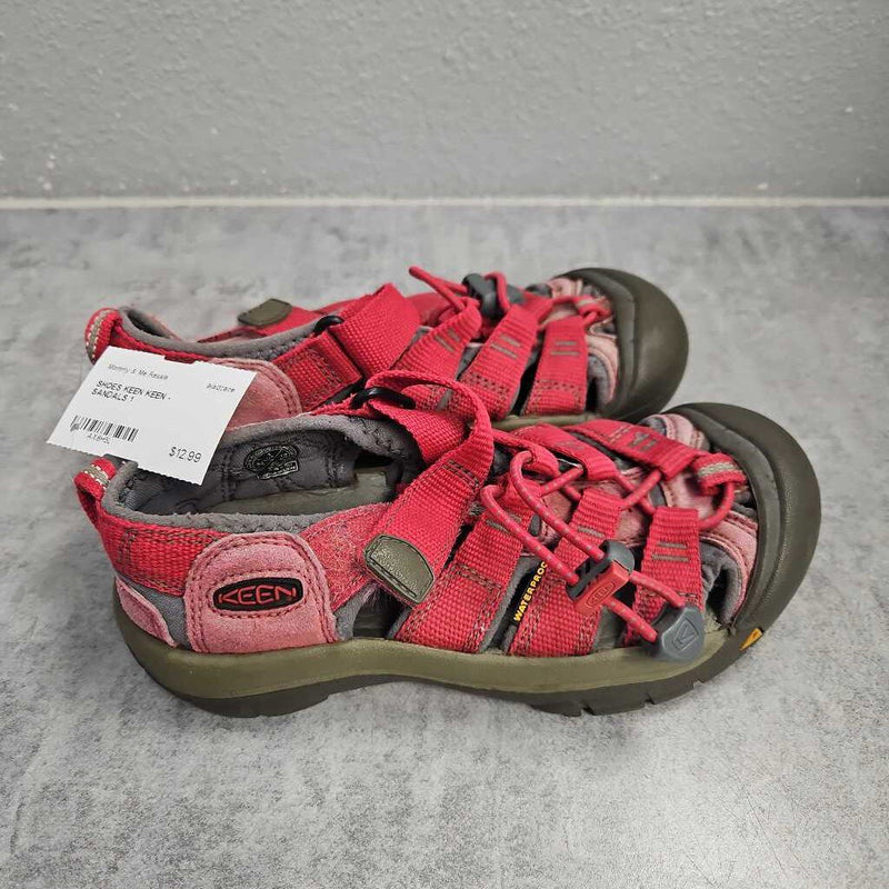 KEEN - SANDALS