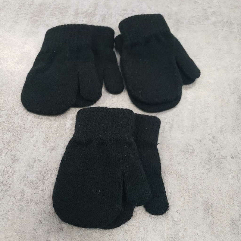 3 PAIRS MITTENS