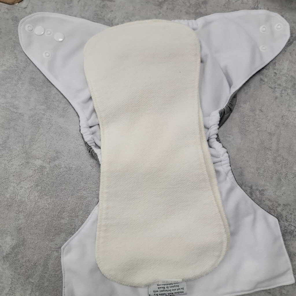 NORA'S NURSEY - CLOTH DIAPER W/ INSERT