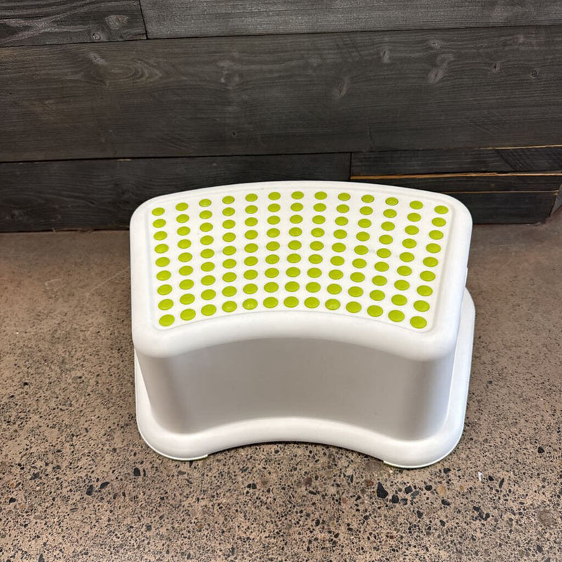 IKEA - STEP STOOL