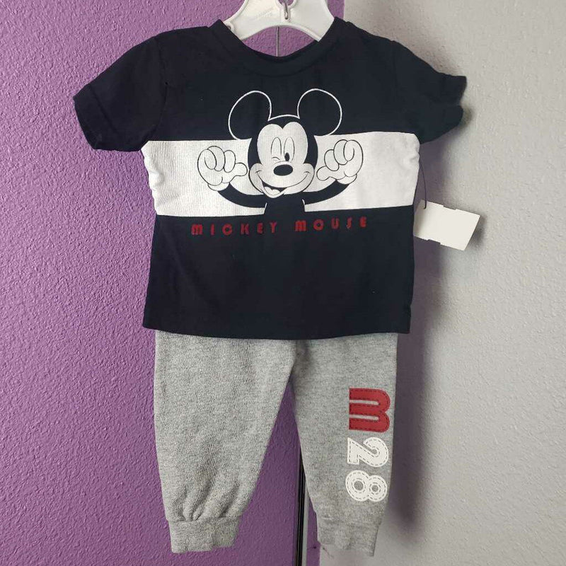 DISNEY- OUTFIT