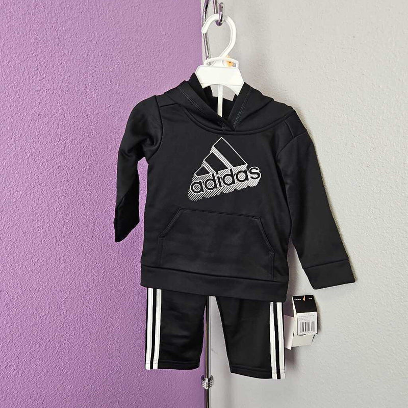 ADIDAS - OUTFIT