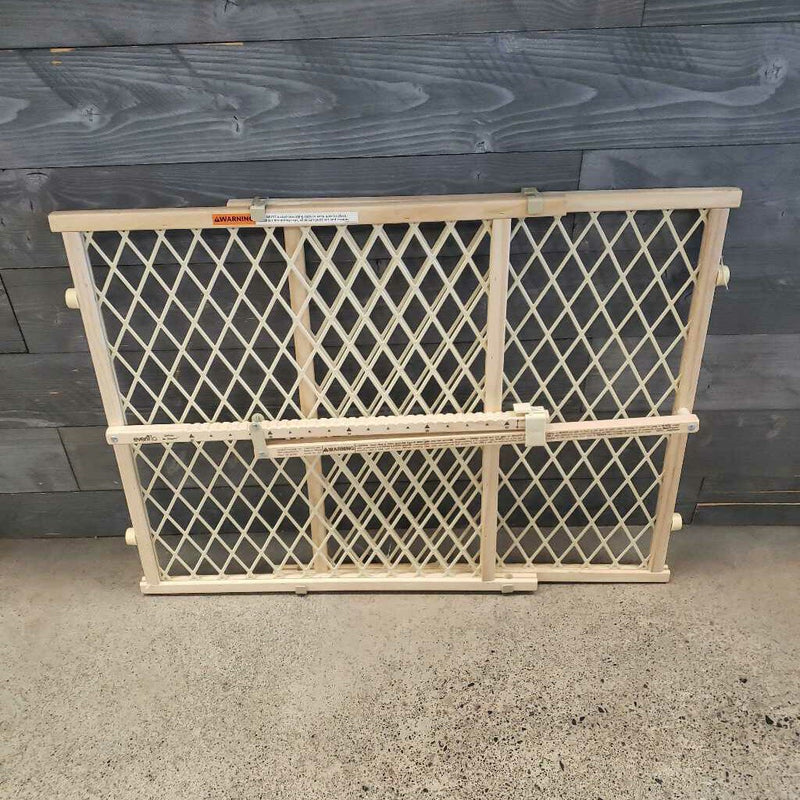 POSITION & LOCK ADJUSTABLE GATE *unable to ship*