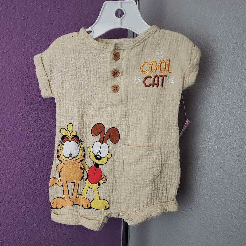 GARFIELD - OUTFIT