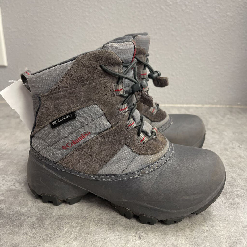 COLUMBIA - WATERPROOF BOOTS SIZE 13