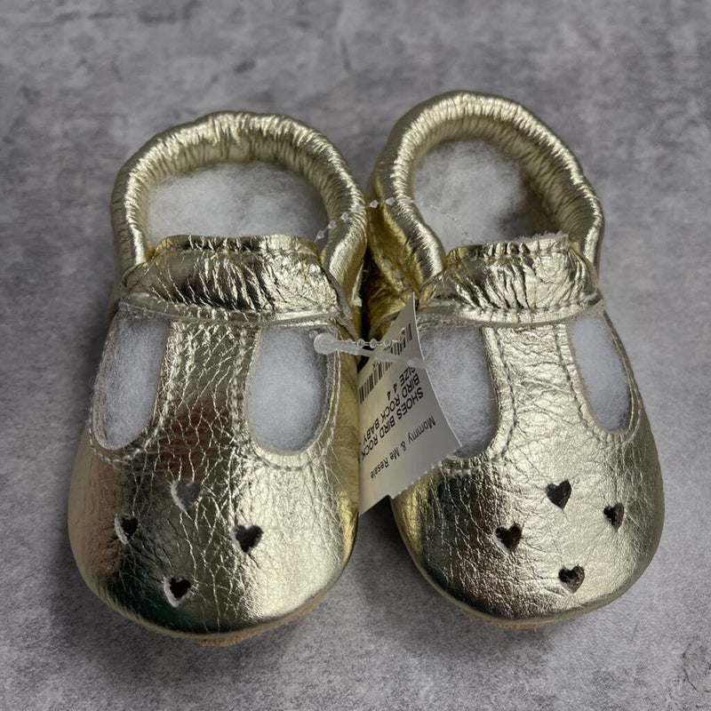 BIRD ROCK BABY - SHOES SIZE 4