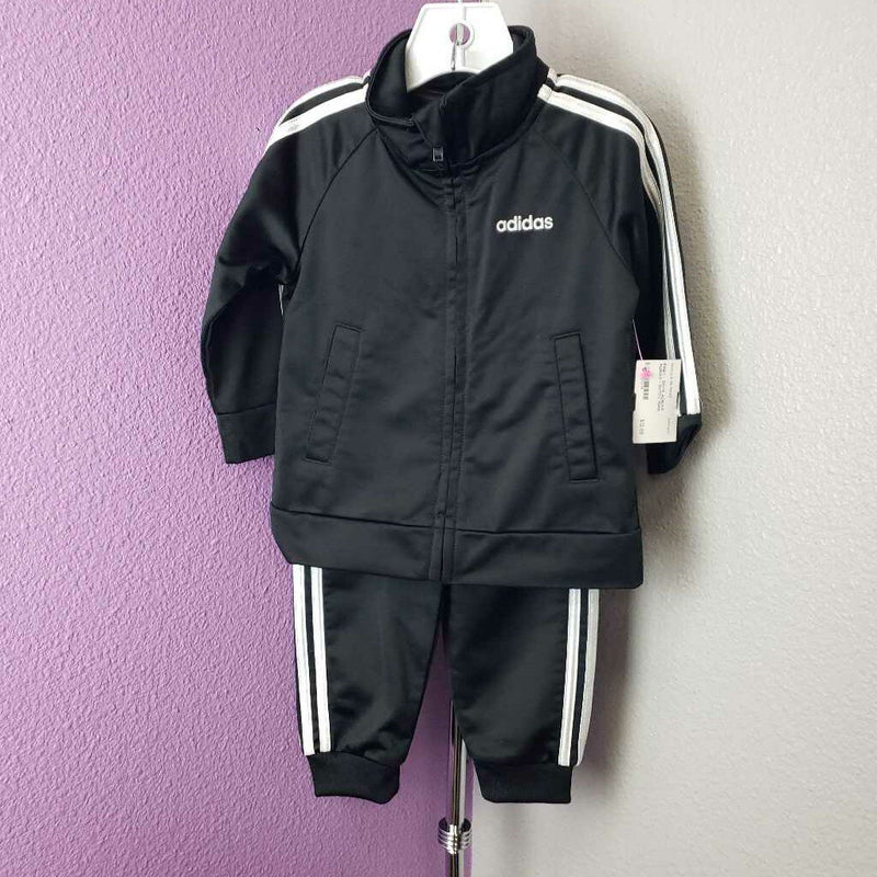 ADIDAS - OUTFIT