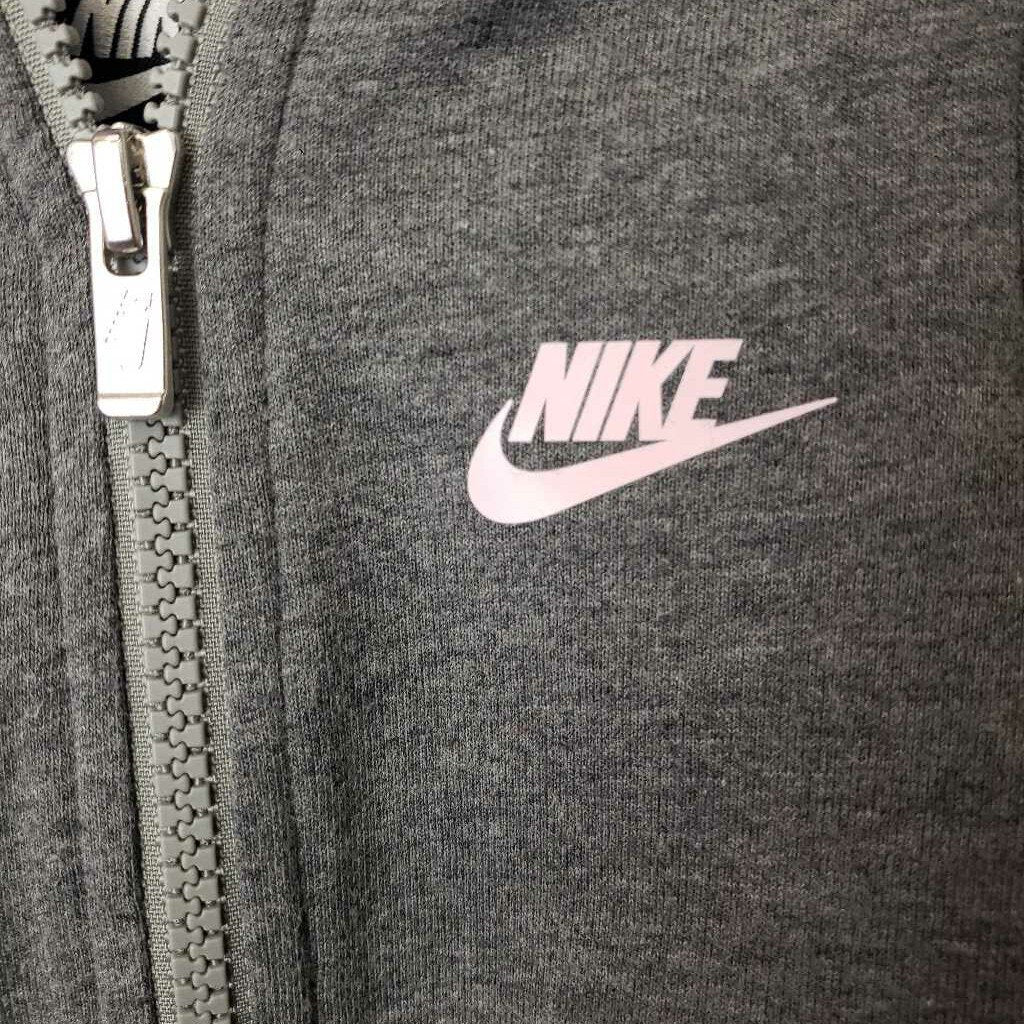 NIKE - OUTERWEAR