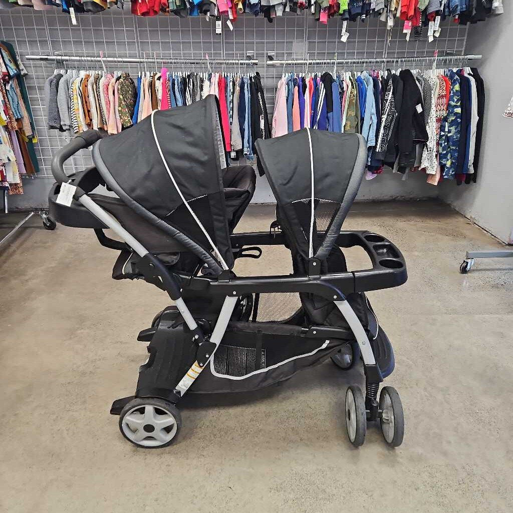 GRACO - DOUBLE STROLLER