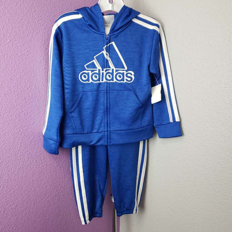 ADIDAS - OUTFIT