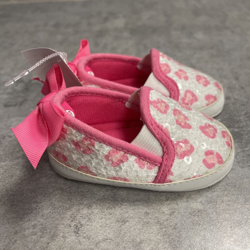 SOFT SHOES SIZE 6-9mo