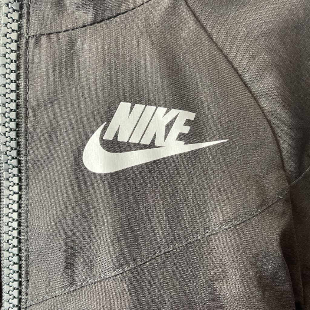 NIKE - OUTERWEAR