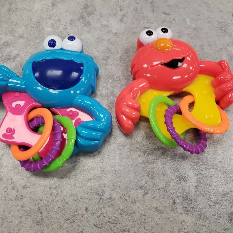 SESAME STREET - RATTLES