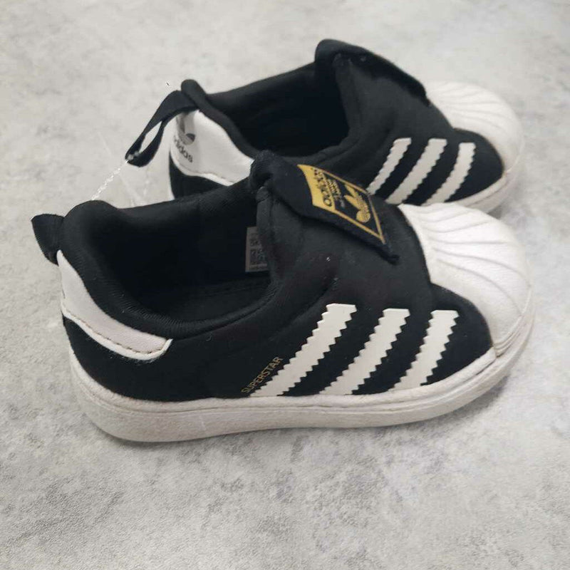 ADIDAS - SHOES