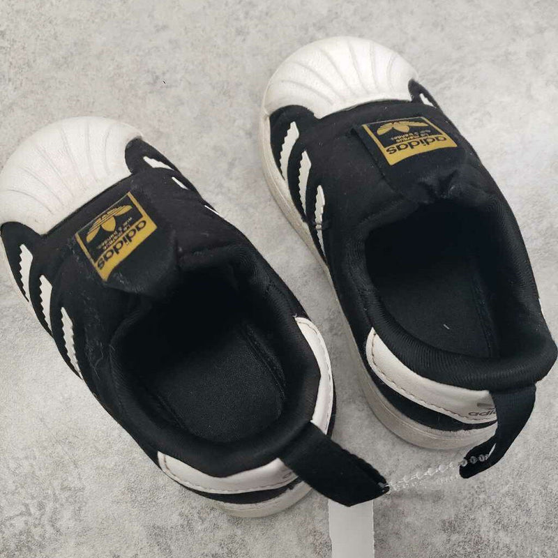 ADIDAS - SHOES