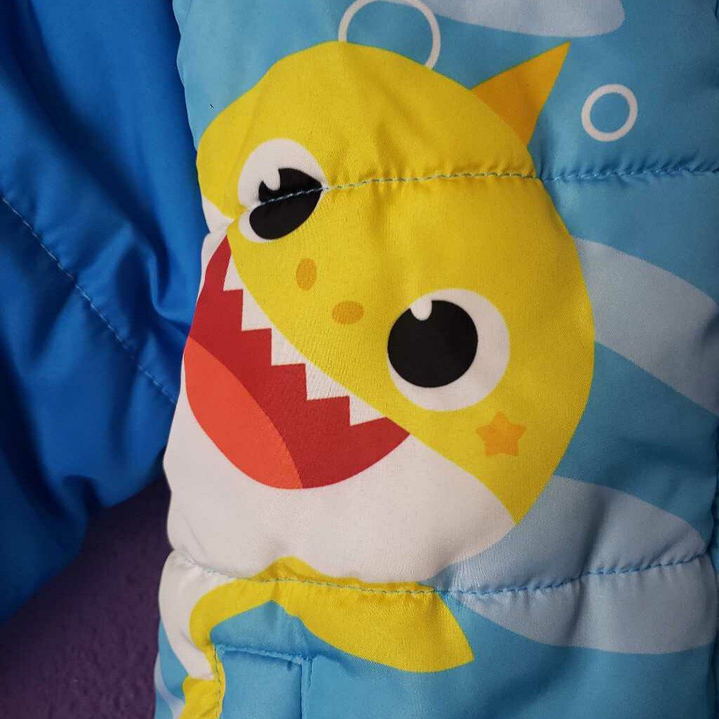 BABY SHARK - OUTERWEAR