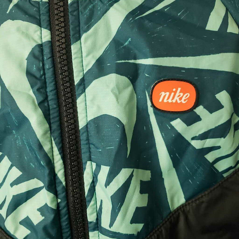 NIKE - OUTERWEAR